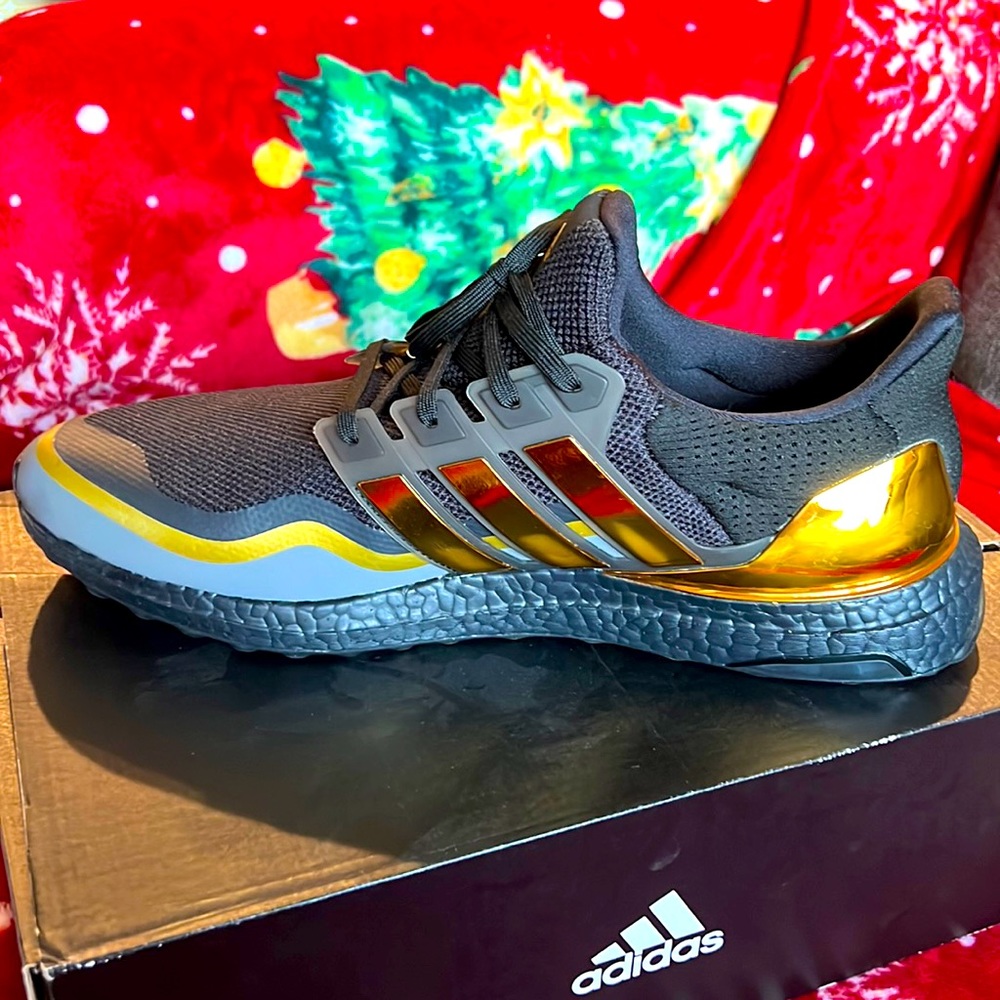 Adidas Ultraboost Metallic Gold Size 13
